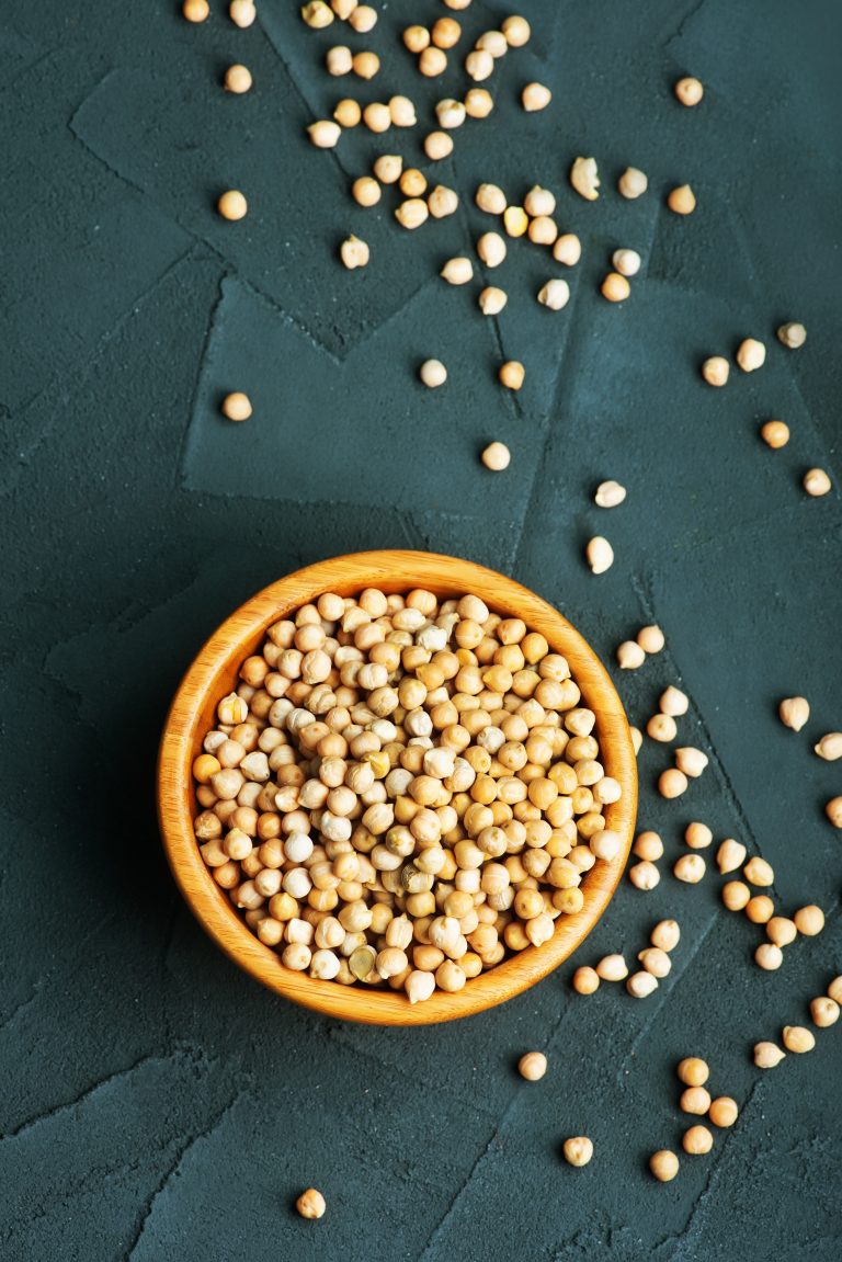 Are Chickpeas Keto Friendly? How Many Carbs Are In Chickpeas? - KetoConnect