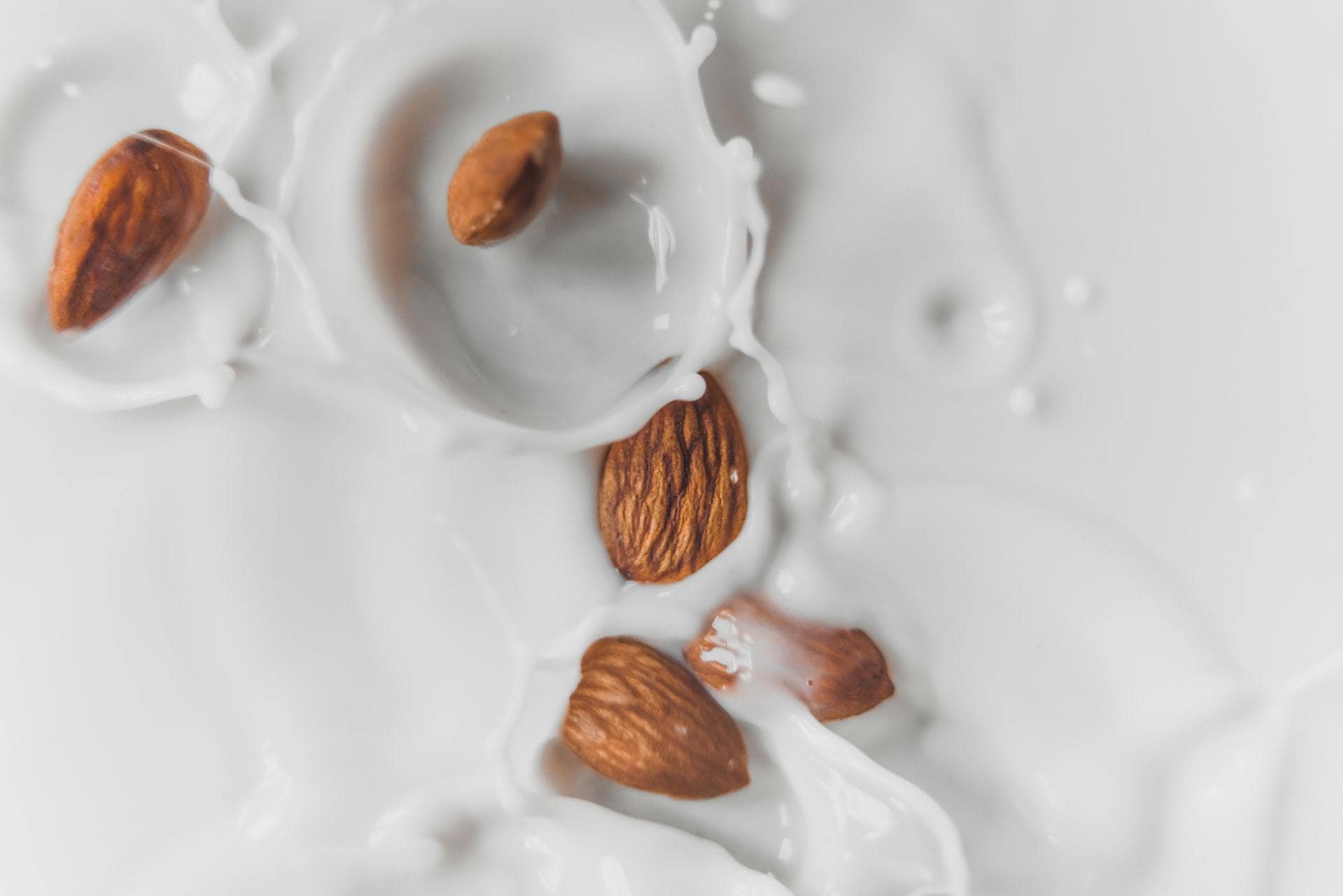 is-oat-milk-keto-friendly-and-low-carb-ketoconnect