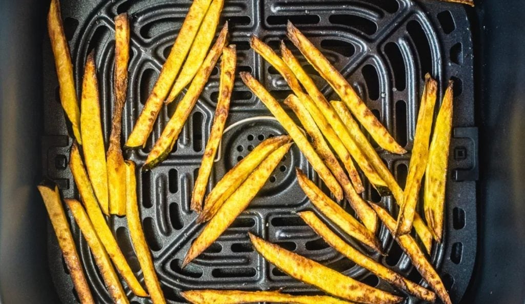 Frozen French Fries in Air Fryer - Stuff Matty Cooks