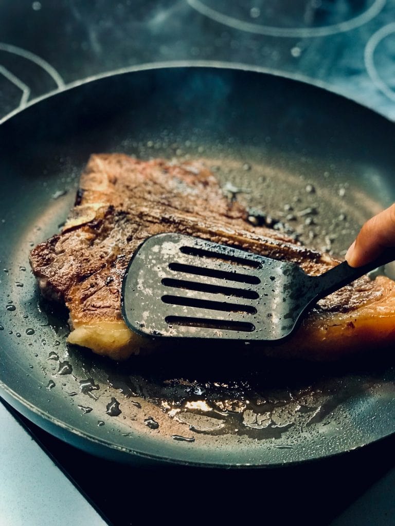 Top 5 Best Spatula For Cast Iron Cookware - KetoConnect